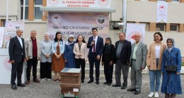 ‘’Biz beş yıl içinde kovan sayımızı 250 bine, daha uzun vadede ise 500 bine çıkarmak istiyoruz’’