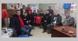 Derbi öncesi Büyükmandıra Hürriyetspor yönetimi toplandı