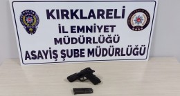 Silahıyla beraber yakalandı      
