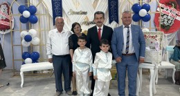 Vali Ekici düğüne katıldı