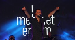 BABAESKİ’DE ZAFER BAYRAMI COŞKUSU MEHMET ERDEM KONSERİYLE BAŞLADI