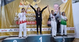 ZEYNEP BOZKURT TÜRKİYE 3.SÜ OLDU