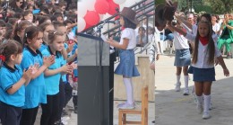 ‘’OKUL, SİZİN İKİNCİ EVİNİZ ; ÖĞRETMEN VE ARKADAŞLARINIZ İSE İKİNCİ AİLENİZDİR’’