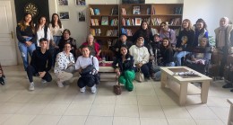 Yine görüşmek ümidiyle vedalaştılar