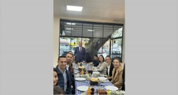 Öğretmenlerle bir araya geldi