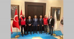 Vali Ekici ziyaretçileri makamında kabul etti