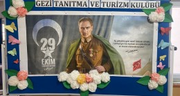 ÖĞRENCİLER 102. YILI ETKİNLİKLERLE KUTLADI