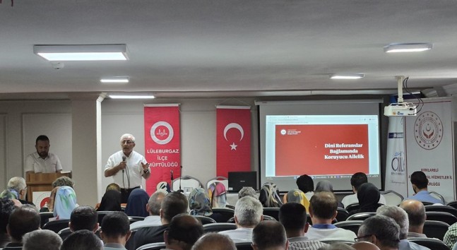 Lüleburgaz’da Koruyucu Ailelik Paneline Yoğun İlgi