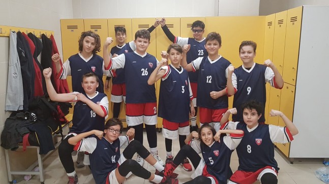 Minik dev adamlardan dev galibiyet