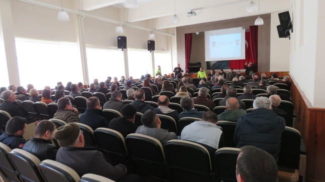 Emniyetten servis şoförlerine eğitim