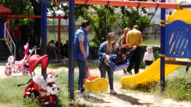 GÜNLER SONRA DIŞARIYA ÇIKTILAR