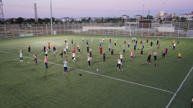 Etkinliklere tam gaz devam