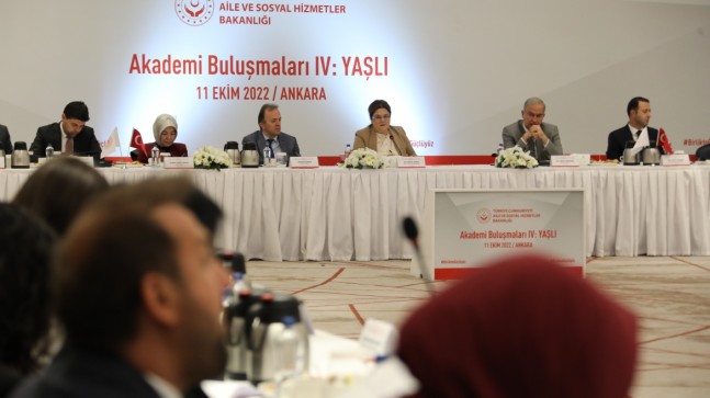 YAŞLILARA YÖNELİK PROJELER TANITILDI