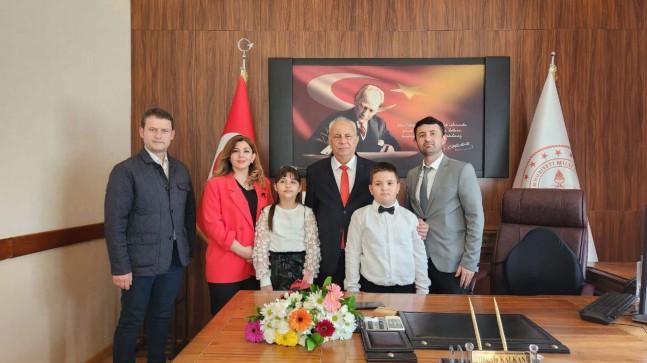 Kırklareli İl Milli Eğitim Müdürlüğü makamı çocuklara emanet