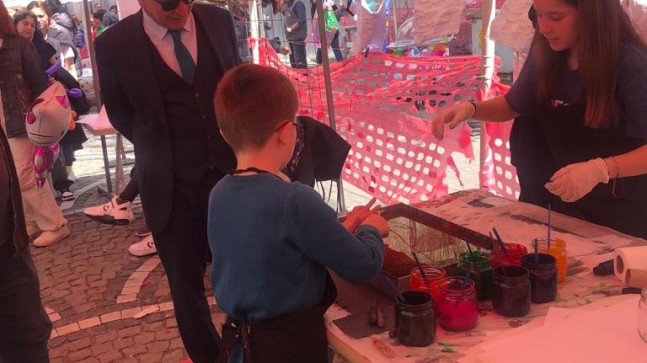 Kaymakam Yüce etkinlik çadırını ziyaret etti