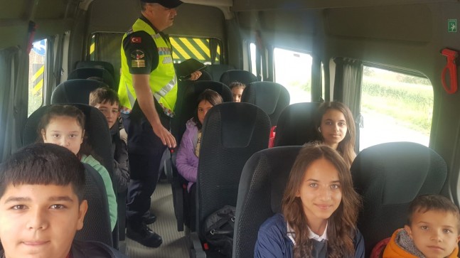 Okul servisleri ve sürücüleri denetlendi