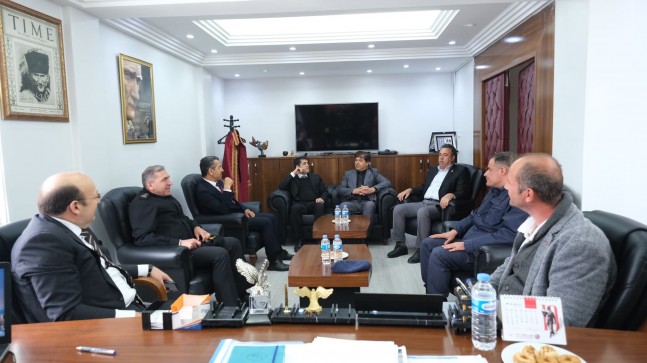 Vali Ekici Kıyıköy Belediyesini ziyaret etti