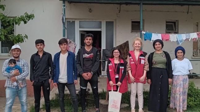 Aile haftasında depremzedeler unutulmadı