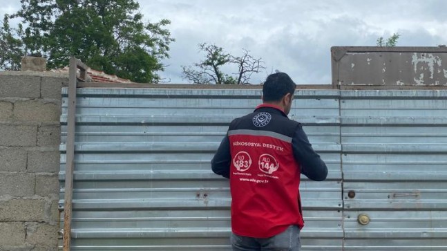 Öksüz ve yetim çocuklar yalnız bırakılmıyor