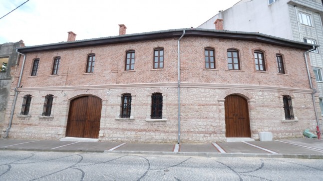 Yayla mahallesindeki tarihi binaya inceleme