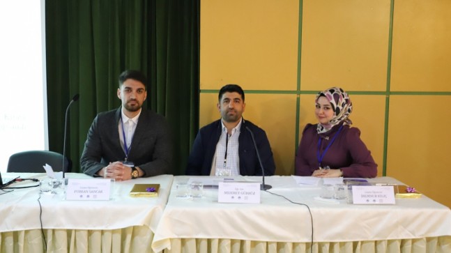  İlahiyat Fakültesi’nde I. Lisans Öğrenci Sempozyumu Gerçekleştirildi