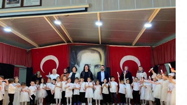 Minikler yıl sonu etkinliği yaptı