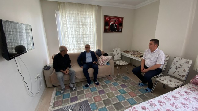 Huzurevi yerleşme sırasındaki yaşlı ziyaret edildi