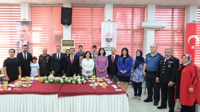 Kırklareli İl Protokolü bayramlaştı