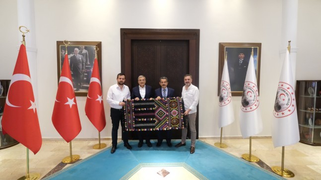 Vali Ekici Beykoz Belediye Başkanı Murat Aydın’ı makamında kabul etti