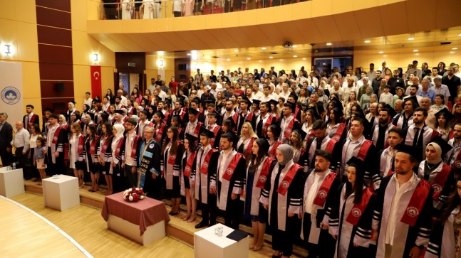 Mimarlık Fakültesi kep attı