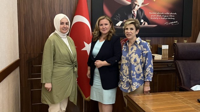 Nihal Sarıçam ve Hazel Yolgiden’den hayırlı olsun ziyareti