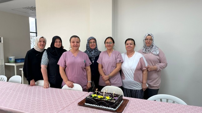 ‘’Emeklerinden ötürü kendilerine teşekkür ederiz’’