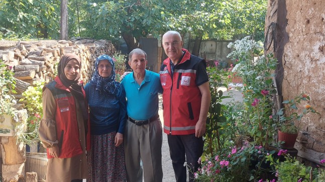 Üsküp’te Kıbrıs Gazileri ve yakınları ziyaret edildi