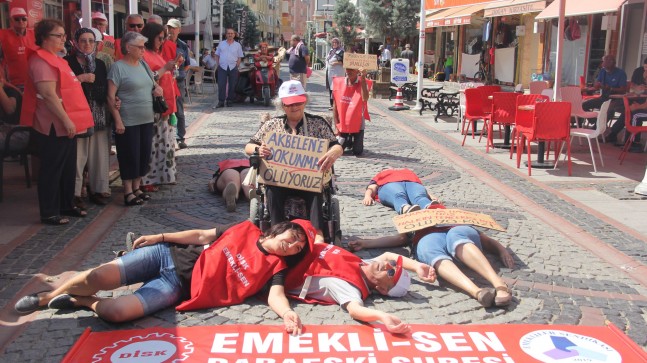 ‘’ÖLÜYORUZ!’’