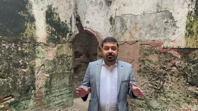 Gazi Mihal Bey Hamamı’nın İçler Acısı Halini Gündeme Getirdi