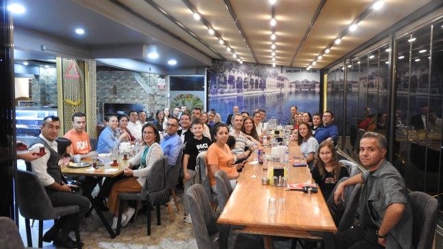 Emekli olan personele veda yemeği düzenlendi