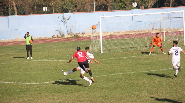 Babaeskispor evinde farklı mağlup oldu