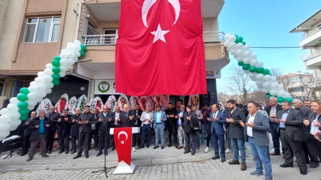 “DERNEĞİMİZİN KAPISI TÜM BABAESKİ HALKINA SONUNA KADAR AÇIKTIR”