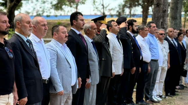 Başkan Yayla, 15 Temmuz Demokrasi ve Milli Birlik Gününde Şehitlerimizi Andı ve Gazimizi Ziyaret Etti