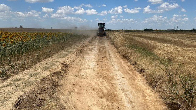 Çiftçiler İçin Arazi Yolları Düzenleniyor