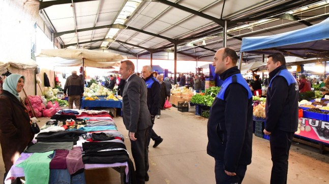 Vatandaşlar Huzur İçinde Alışveriş Yapıyor