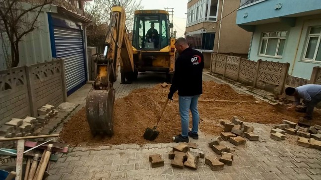 Babaeski Belediyesi’nden Cumhuriyet Mahallesi’nde Altyapı ve Üstyapı Çalışmaları