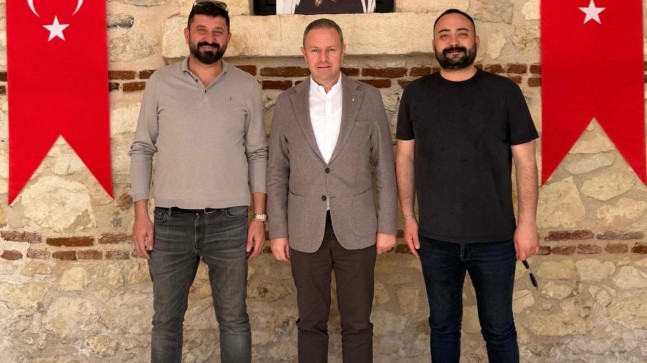 Kırklareli Ticaret ve Sanayi Odası Başkanı Soner Ilık, Toprak Yapım Gayrimenkul Danışmanlık Şirketi Yetkililerini Ağırladı