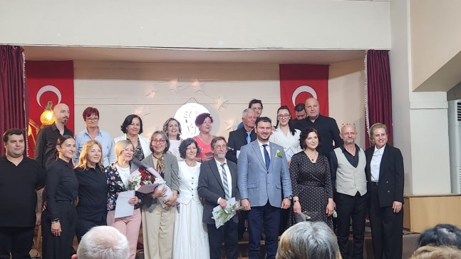 Babaeski’de Anneler Günü Sanatla Kutlandı