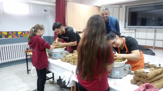 Çömlek Atölyesi Etkinliği Büyük İlgi Gördü