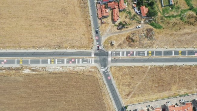 Trafik levhaları ve uyarı işaretleri yenilendi