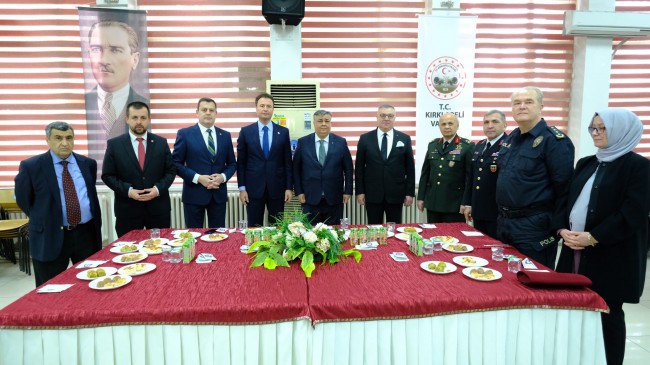 Kırklareli’nde protokol bayramlaştı