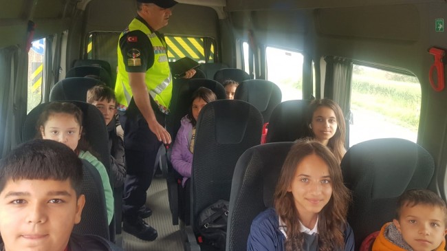 Okul servisleri ve sürücüleri denetlendi