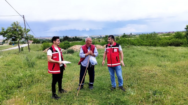 Hane ziyaretlerine devam ediliyor