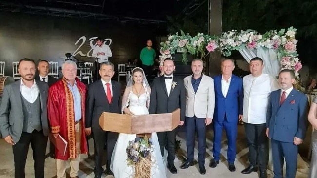 Doğan ve Yıldırım ailelerinin mutlu günü